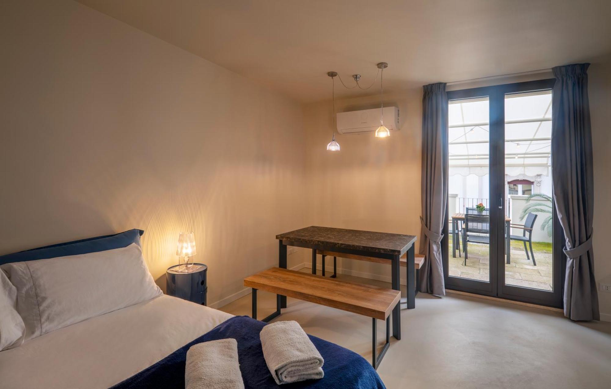 Blu Mazzini 1 - Appartamento Luxury Con Terrazza Privata Lecce Extérieur photo